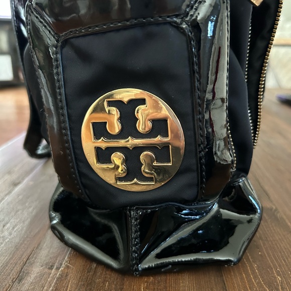 Tory Burch patent & canvas diaper bag double handles adjust shoulder cloth strap - Picture 3 of 7